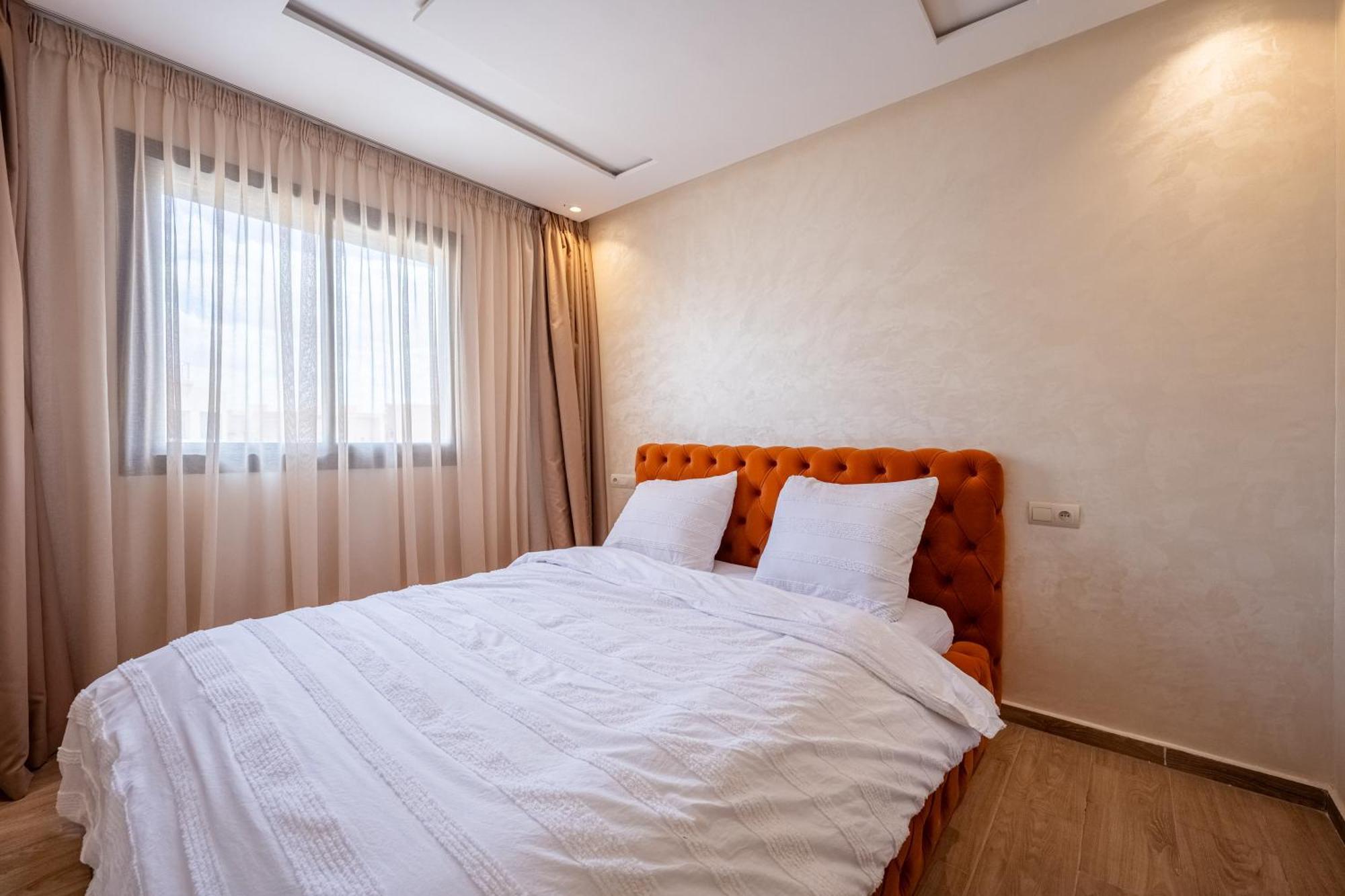 3 Avec Piscine Appartamento